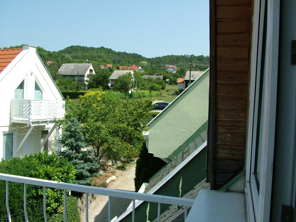 Zoldhaz Bio Panzio Hotel Gyenesdiás Quarto foto