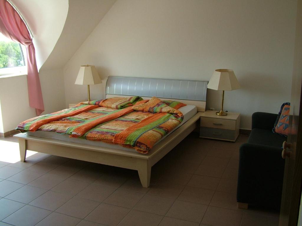 Zoldhaz Bio Panzio Hotel Gyenesdiás Quarto foto